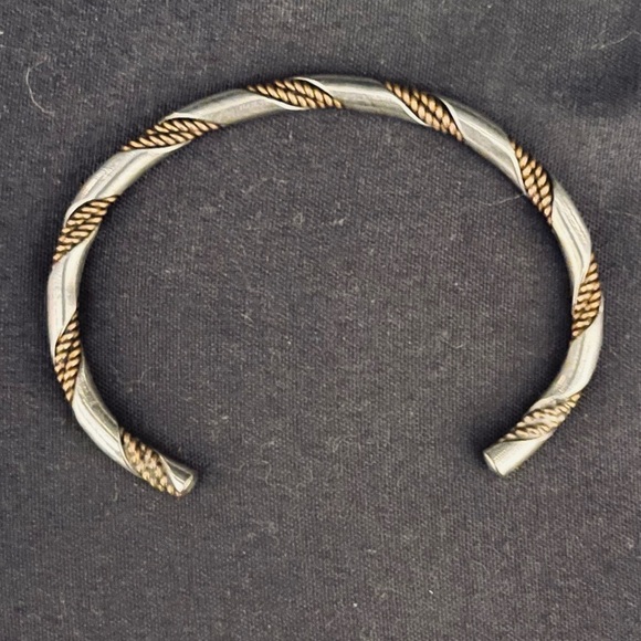 Sterling Silver Navajo Made Twisted Cuff Bracelet - Unisex - Picture 5 of 8